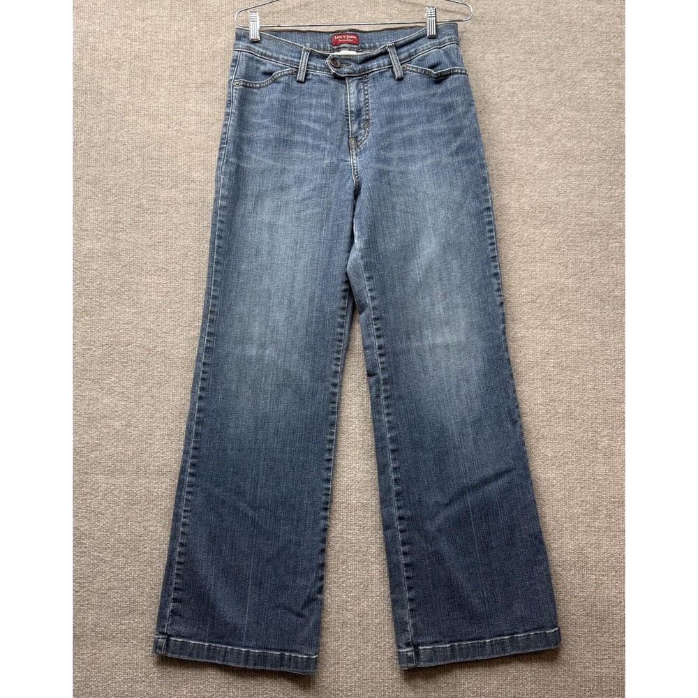 Levis Jeans Womens 8 Blue Medium Wash Wide Leg Perfectly‎ Slimming Denim 80s